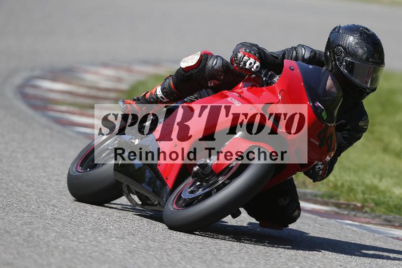 /12 30.04.2025 Speer Racing ADR/Gruppe gruen/44